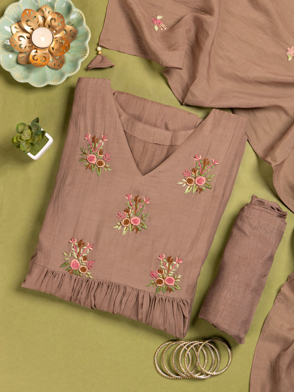 Gulbano Kurta Set